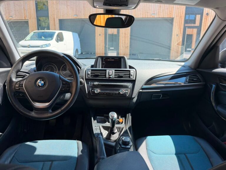 BMW 116i Urban foto 2