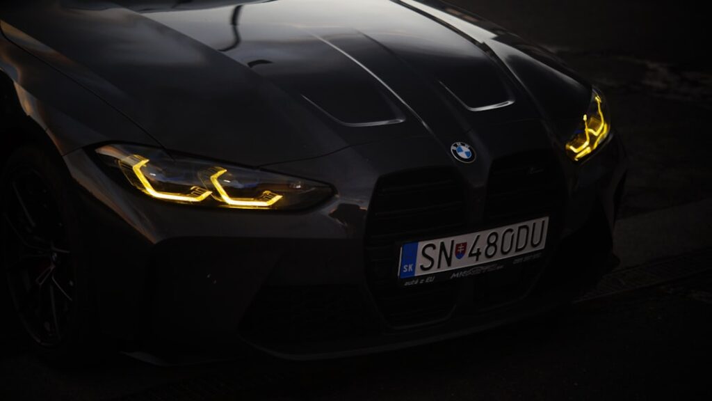 Donkere BMW-coupé als voorbeeld van een interessante inkoopauto